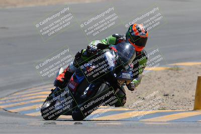 media/Apr-09-2023-SoCal Trackdays (Sun) [[333f347954]]/Turn 10 (115pm)/